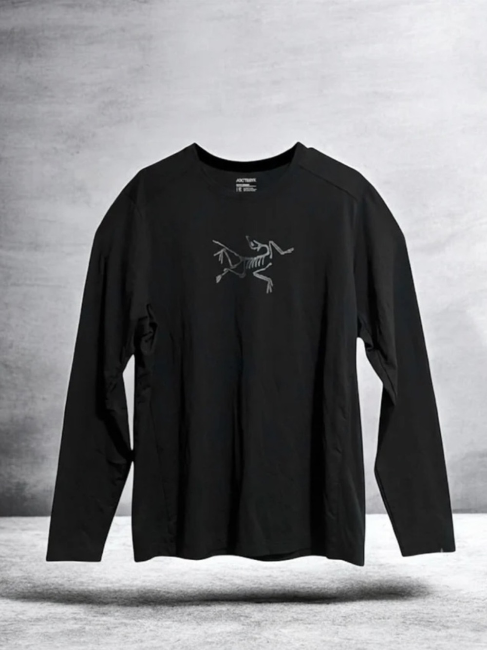 Arc'teryx  Mens Large Cormac Logo Long Sleeve Performance Shirt